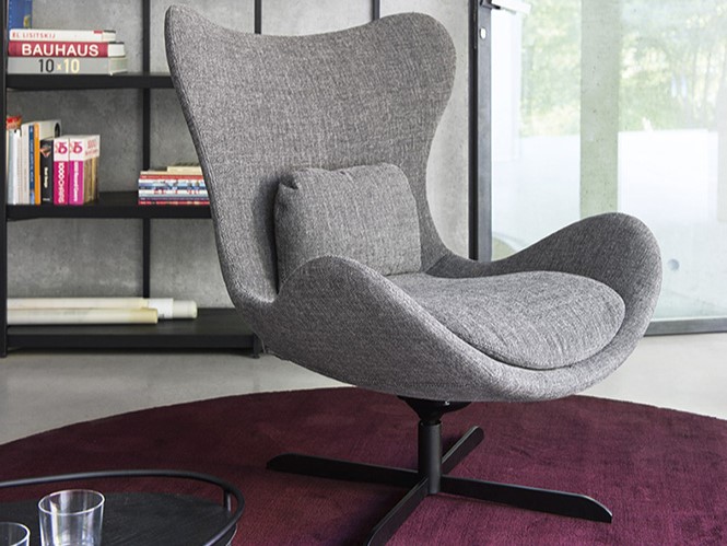 Poltrona Lazy Con Base In Metallo Calligaris